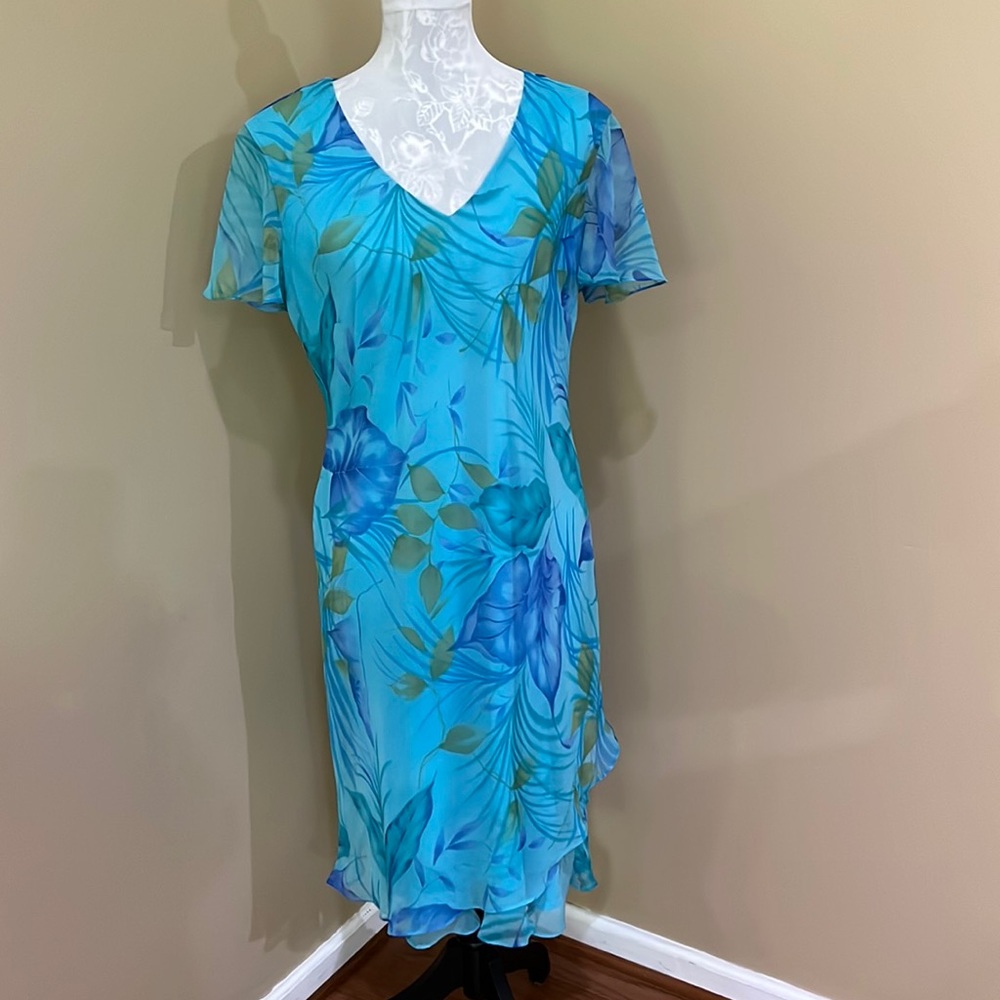 Scarlet Vintage 90’s Flowing Layered Blue Floral size 15/16